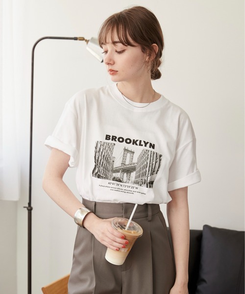 ANGIE(アンジー)の「フォトプリント Tシャツ(半袖)(Tシャツ/カットソー・レディース・ブラック系その他/ブラック/ホワイト/ホワイト系その他・MEDIUM/LARGE)」の15枚目の写真