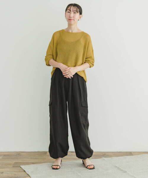 ITEMS URBANRESEARCH（アイテムズ アーバンリサーチ）の「ウエストタックパラシュートパンツ（その他パンツ・レディース・ブラック/カーキ・FREE）」の7枚目の写真