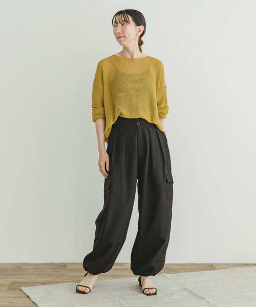 ITEMS URBANRESEARCH（アイテムズ アーバンリサーチ）の「ウエストタックパラシュートパンツ（その他パンツ・レディース・ブラック/カーキ・FREE）」の8枚目の写真