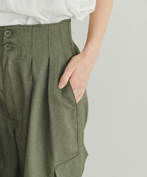 ITEMS URBANRESEARCH（アイテムズ アーバンリサーチ）の「ウエストタックパラシュートパンツ（その他パンツ・レディース・ブラック/カーキ・FREE）」の18枚目の写真