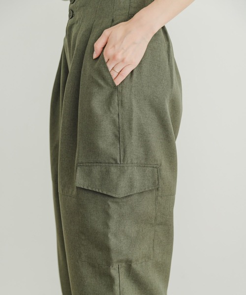 ITEMS URBANRESEARCH（アイテムズ アーバンリサーチ）の「ウエストタックパラシュートパンツ（その他パンツ・レディース・ブラック/カーキ・FREE）」の19枚目の写真