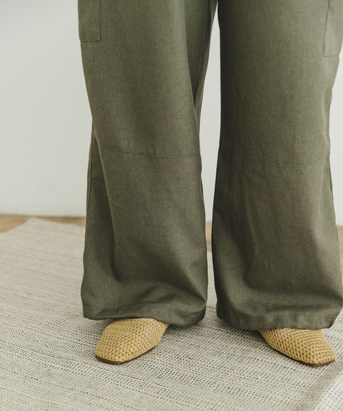 ITEMS URBANRESEARCH（アイテムズ アーバンリサーチ）の「ウエストタックパラシュートパンツ（その他パンツ・レディース・ブラック/カーキ・FREE）」の20枚目の写真