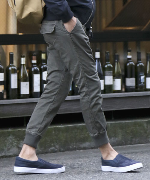 Denime（ドゥニーム）の「ミリタリーリブジョガーパンツ（その他パンツ・メンズ・グリーン/オリーブ・MEDIUM/LARGE/X-LARGE）」の2枚目の写真