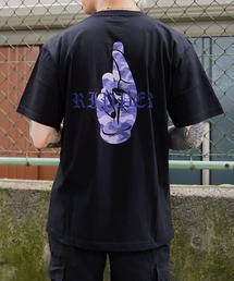 RIPPER（リッパー）の「【RIPPER】カモフラフィンガー Tシャツ / Camouflage Finger T-Shirt（Tシャツ/カットソー）」