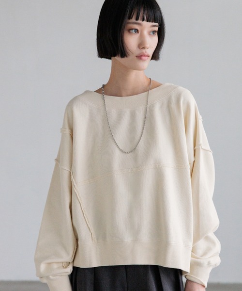 LOWRYS FARM(ローリーズファーム)の「リメイクフウウラケLS 145816(スウェット・レディース・アイボリー/グレー/チャコールグレー/グレー系その他/グレー系その他2/その他19/ホワイト/グレー系その他6/ブラック/ブラウン/ホワイト系その他6・SHORT/LONG)」の4枚目の写真