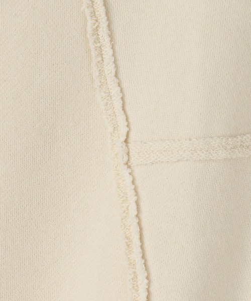 LOWRYS FARM(ローリーズファーム)の「リメイクフウウラケLS 145816(スウェット・レディース・アイボリー/グレー/チャコールグレー/グレー系その他/グレー系その他2/その他19/ホワイト/グレー系その他6/ブラック/ブラウン/ホワイト系その他6・SHORT/LONG)」の17枚目の写真