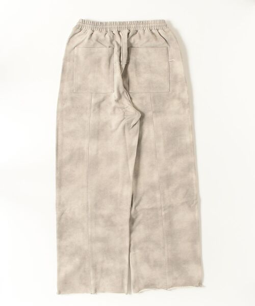 DISCOVERED(ディスカバード)の「DISCOVERED DOCKING DAMAGE WIDE SWEAT PANTS(その他パンツ・メンズ・ベージュ/ブラック・1/3)」の3枚目の写真