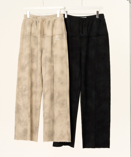 DISCOVERED(ディスカバード)の「DISCOVERED DOCKING DAMAGE WIDE SWEAT PANTS(その他パンツ・メンズ・ベージュ/ブラック・1/3)」の5枚目の写真