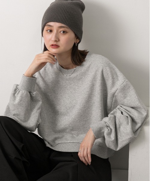 ad thie(アドティエ)の「ショート丈 裏毛プルオーバー(スウェット・レディース・チャコール/アイボリー/ネイビー/オートミール/ブラック/杢グレー/レッド/ブラウン・FREE)」の18枚目の写真