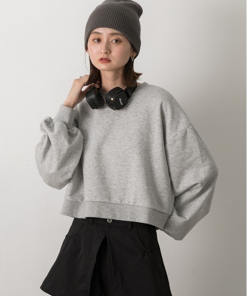 ad thie(アドティエ)の「ショート丈 裏毛プルオーバー(スウェット・レディース・チャコール/アイボリー/ネイビー/オートミール/ブラック/杢グレー/レッド/ブラウン・FREE)」の21枚目の写真