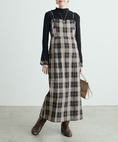 natural couture(ナチュラルクチュール)の「デニム風ビスチェキャミワンピース(ワンピース・レディース・ブラウン/その他1/インディゴブルー/ブラック・MEDIUM/LARGE)」の16枚目の写真