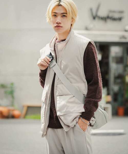 SENSE OF PLACE by URBAN RESEARCH（センスオブプレイスバイアーバンリサーチ）の「ダブルポケットトラックベスト（ダウンベスト・メンズ・ブラック/ライトベージュ・MEDIUM/LARGE）」の19枚目の写真