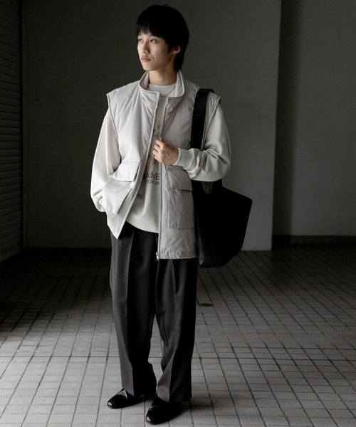 SENSE OF PLACE by URBAN RESEARCH（センスオブプレイスバイアーバンリサーチ）の「ダブルポケットトラックベスト（ダウンベスト・メンズ・ブラック/ライトベージュ・MEDIUM/LARGE）」の13枚目の写真