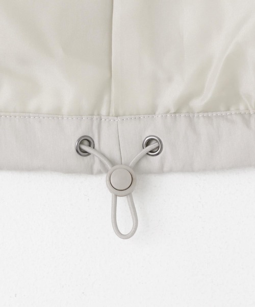 SENSE OF PLACE by URBAN RESEARCH（センスオブプレイスバイアーバンリサーチ）の「ダブルポケットトラックベスト（ダウンベスト・メンズ・ブラック/ライトベージュ・MEDIUM/LARGE）」の10枚目の写真