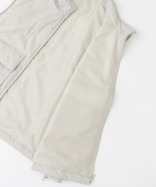 SENSE OF PLACE by URBAN RESEARCH（センスオブプレイスバイアーバンリサーチ）の「ダブルポケットトラックベスト（ダウンベスト・メンズ・ブラック/ライトベージュ・MEDIUM/LARGE）」の11枚目の写真