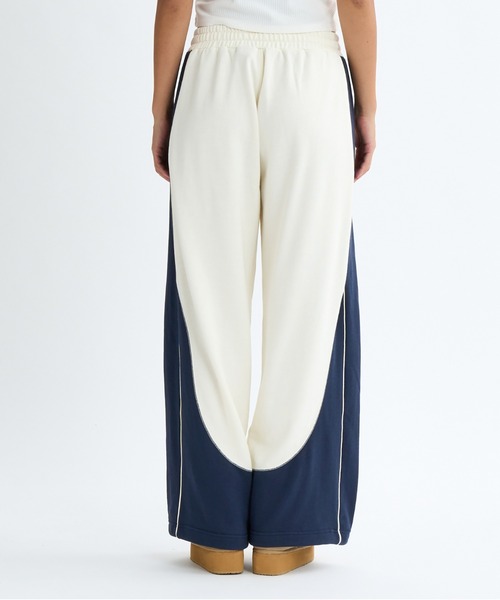 ROXY(ロキシー)の「【ZOZO限定アイテム】SATURN WAVES PANTS/ロキシードローコード付きウエストゴムスウェットパンツ(その他パンツ・レディース・ホワイト/ブラック/グレー・FREE)」の19枚目の写真