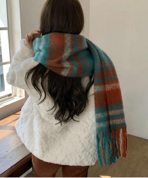 Per sist ence（パーシエンス）の「ボリュームレトロチェックフリンジマフラー（マフラー・レディース・ブラック/ライトブルー/ブルー/ブラウン/グリーン系/パープル/グリーン/ピンク/ローズ・FREE）」の4枚目の写真