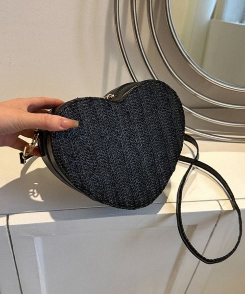 Pochi Pouch(ポチポーチ)の「Pochi Pouch/2way ミニ ハートデザイン わら編み ショルダーバッグ(ショルダーバッグ・レディース・ブラック/ブラウン/ホワイト/ベージュ・FREE)」の11枚目の写真