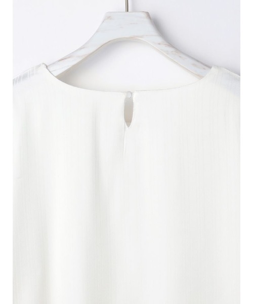 Perfect Suit FActory（パーフェクトスーツファクトリー）の「シャドーストライプ９分袖ブラウス　ホワイト/ベージュ（Tシャツ/カットソー・レディース・オフホワイト/ベージュ・S/M/L）」の12枚目の写真