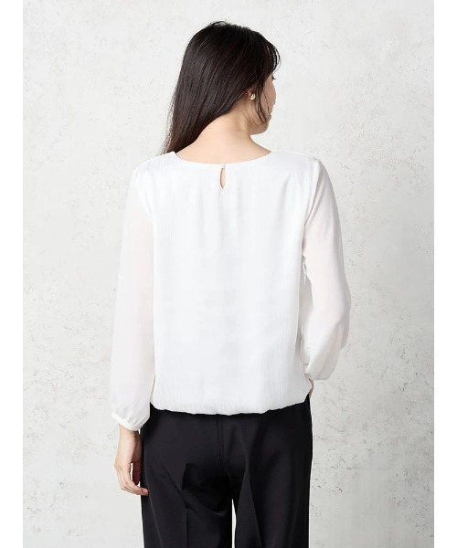 Perfect Suit FActory（パーフェクトスーツファクトリー）の「シャドーストライプ９分袖ブラウス　ホワイト/ベージュ（Tシャツ/カットソー・レディース・オフホワイト/ベージュ・S/M/L）」の16枚目の写真