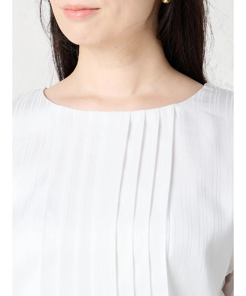 Perfect Suit FActory（パーフェクトスーツファクトリー）の「シャドーストライプ９分袖ブラウス　ホワイト/ベージュ（Tシャツ/カットソー・レディース・オフホワイト/ベージュ・S/M/L）」の18枚目の写真