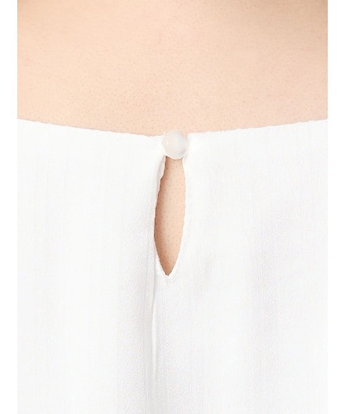 Perfect Suit FActory（パーフェクトスーツファクトリー）の「シャドーストライプ９分袖ブラウス　ホワイト/ベージュ（Tシャツ/カットソー・レディース・オフホワイト/ベージュ・S/M/L）」の21枚目の写真