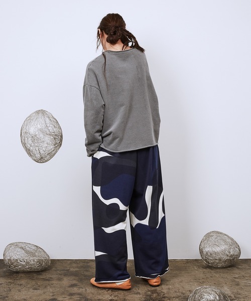 Dulcamara(ドゥルカマラ)の「ピグメントSWカットオフPO(スウェット・メンズ・ブラック/グリーン/ベージュ・0/1)」の16枚目の写真