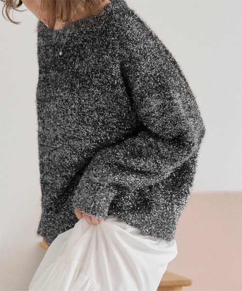 titivate（ティティベイト）の「ラメフェザーニット（ニット/セーター・レディース・アイボリー/ブラック/ライトグレー/ブルー・M）」の3枚目の写真