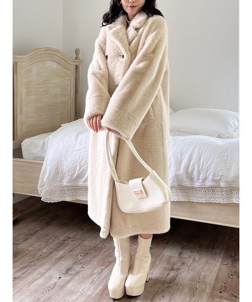 MIIA(ミーア)の「ふわふわロングファーコート(その他アウター・レディース・ベージュ/ブラウン/オフホワイト・FREE)」の14枚目の写真