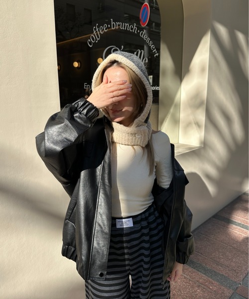 StyleSea(スタイルシー)の「フロントボタン付きバイカラーニットバラクラバ(ニットキャップ/ビーニー・レディース・チャコールグレー/ライトグレー/ブラウン/ベージュ/ブルー/パープル/レッド・FREE)」の2枚目の写真