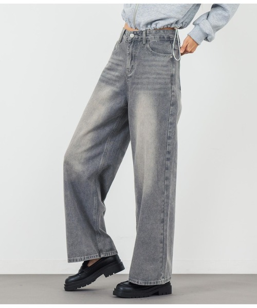 ANAP(アナップ)の「ウォッシュ加工ストレートデニムパンツ(デニムパンツ・レディース・ライトブルー/スミクロ・S/M)」の20枚目の写真