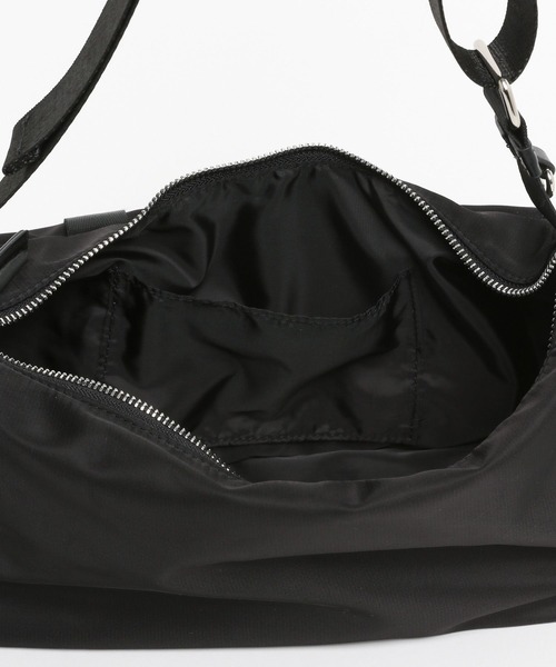 niko and...（ニコアンド）の「オリジナルチャーム付きマルチポケットショルダーバッグ（ショルダーバッグ・レディース・グレー/カーキ/ブラック・0）」の19枚目の写真