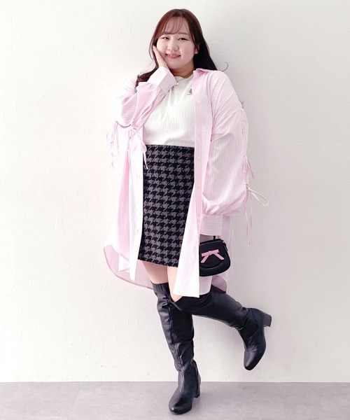 marun くまちゃん刺しゅうスリットリボンロングシャツ ピンク 5L 大きいサイズ＞くまちゃん刺しゅうスリットリボンロングシャツ