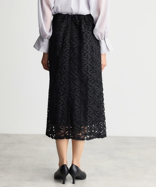 THE SHOP TK （ザ ショップ ティーケー ）の「【ONOFF活躍／セレモニー】刺繍レーススカート／洗える（スカート・レディース・アイボリー/ブラック・12/13）」の18枚目の写真