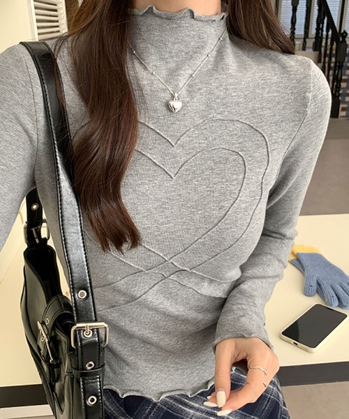 2ly2(トゥーリートゥー)の「着るだけで華やかに!立体ハートデザインメロウ仕上げ長袖Tシャツ(Tシャツ/カットソー・レディース・グレー/ブラック/ベージュ・FREE)」の18枚目の写真