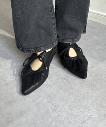 Thevon（ゼボン）の「ギャザーバレエシューズ（パンプス）」