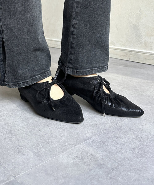 Thevon（ゼボン）の「ギャザーバレエシューズ（パンプス・レディース・ブラック/シルバー・M/L）」の4枚目の写真