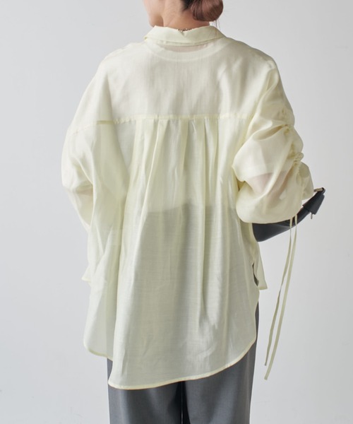 Lui's(ルイス)の「シアーギャザ―スリーブシャツ(シャツ/ブラウス・レディース・ホワイト/チャコールグレー/サックスブルー/イエロー/ブラウン/スカイブルー系/ブラック・FREE)」の14枚目の写真