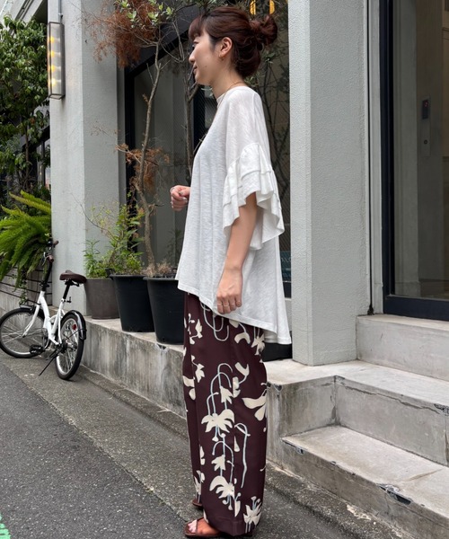 ROSE BUD(ローズバッド)の「FRILL BIG TEE(Tシャツ/カットソー・レディース・ブラック/ホワイト/カーキ・ONE SIZE)」の16枚目の写真