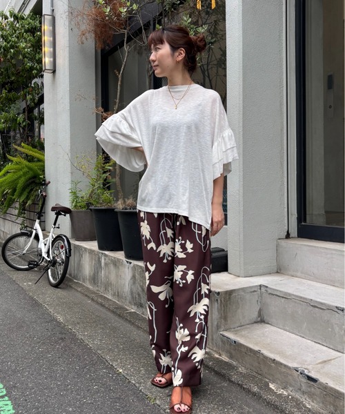 ROSE BUD(ローズバッド)の「FRILL BIG TEE(Tシャツ/カットソー・レディース・ブラック/ホワイト/カーキ・ONE SIZE)」の13枚目の写真