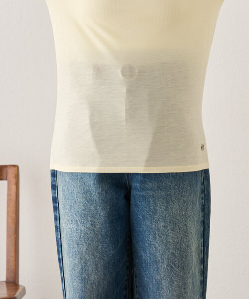 SHENERY（シーナリー）の「《新色登場！/程よいシアー感》レーヨン混シアープルオーバー（Tシャツ/カットソー・レディース・ライトグレー/イエロー/オフホワイト/グレイッシュベージュ/ブラック・FREE）」の11枚目の写真