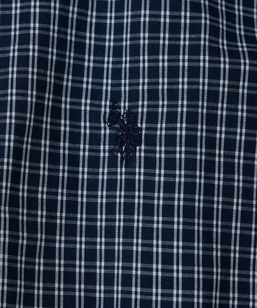 U.S. POLO ASSN.(ユーエスポロアッスン)の「U.S. POLO ASSN./ユーエスポロアッスン 別注 ワンポイント刺繍チェックショートスリーブシャツ(限定展開)(UNISEX)(シャツ/ブラウス・メンズ・ブラック/ブラック系その他/ネイビー/ベージュ/ホワイト系その他・SMALL/MEDIUM/LARGE)」の7枚目の写真