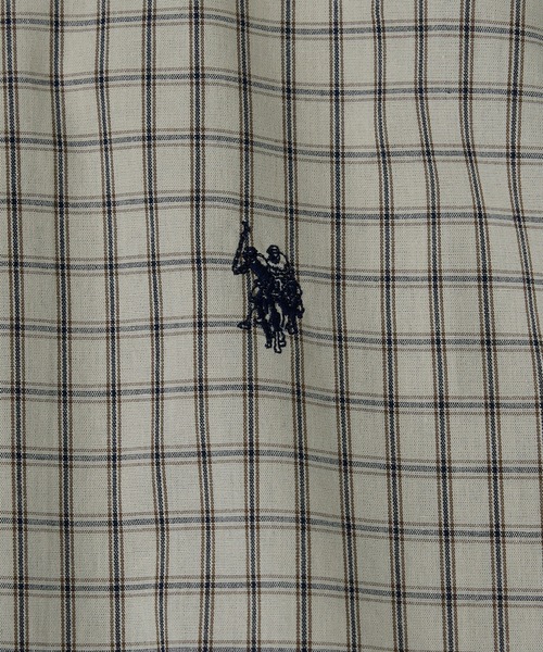U.S. POLO ASSN.(ユーエスポロアッスン)の「U.S. POLO ASSN./ユーエスポロアッスン 別注 ワンポイント刺繍チェックショートスリーブシャツ(限定展開)(UNISEX)(シャツ/ブラウス・メンズ・ブラック/ブラック系その他/ネイビー/ベージュ/ホワイト系その他・SMALL/MEDIUM/LARGE)」の15枚目の写真
