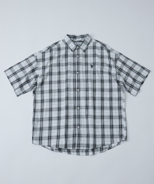 U.S. POLO ASSN.(ユーエスポロアッスン)の「U.S. POLO ASSN./ユーエスポロアッスン 別注 ワンポイント刺繍チェックショートスリーブシャツ(限定展開)(UNISEX)(シャツ/ブラウス・メンズ・ブラック/ブラック系その他/ネイビー/ベージュ/ホワイト系その他・SMALL/MEDIUM/LARGE)」の20枚目の写真