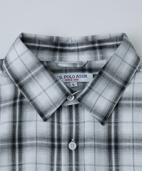 U.S. POLO ASSN.(ユーエスポロアッスン)の「U.S. POLO ASSN./ユーエスポロアッスン 別注 ワンポイント刺繍チェックショートスリーブシャツ(限定展開)(UNISEX)(シャツ/ブラウス・メンズ・ブラック/ブラック系その他/ネイビー/ベージュ/ホワイト系その他・SMALL/MEDIUM/LARGE)」の22枚目の写真