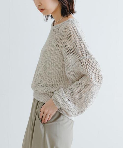 URBAN RESEARCH（アーバンリサーチ）の「『WEB/一部店舗限定カラー』透かし柄ルーズニット（ニット/セーター・レディース・ブラック/オフホワイト/アイボリー/グレー系その他・FREE）」の7枚目の写真