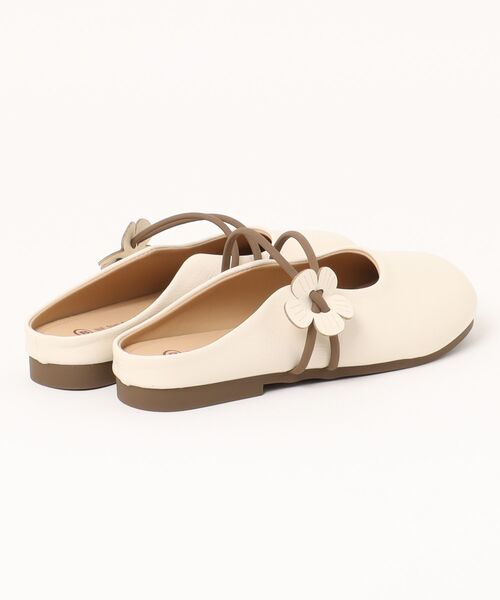 shoes365(シューズスリーシックスファイヴ)の「【shoes 365】フラワーデザインストラップミュールシューズ (SS)(スリッポン・レディース・オフホワイト/ベージュ・23.0cm/22.5cm/25.0cm/24.5cm/24.0cm/23.5cm)」の7枚目の写真