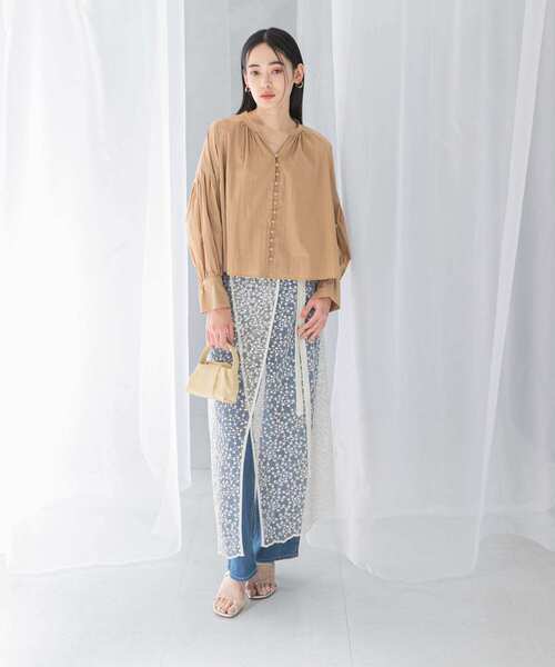 URBAN RESEARCH ROSSO WOMEN（アーバンリサーチ　ロッソ）の「ボタンデザインショートシャツブラウス（シャツ/ブラウス・レディース・キャメル/ミント/アイボリー・FREE）」の11枚目の写真