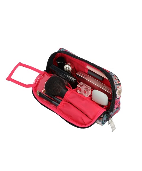 ARTISAN＆ARTIST」キアラ スロープシェイプ・ポーチ