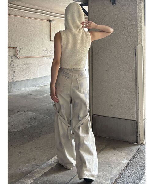 EMODA(エモダ)の「シャギーフードニットタンクトップ(ニット/セーター・レディース・アイボリー/ブラック/グレー・FREE)」の16枚目の写真